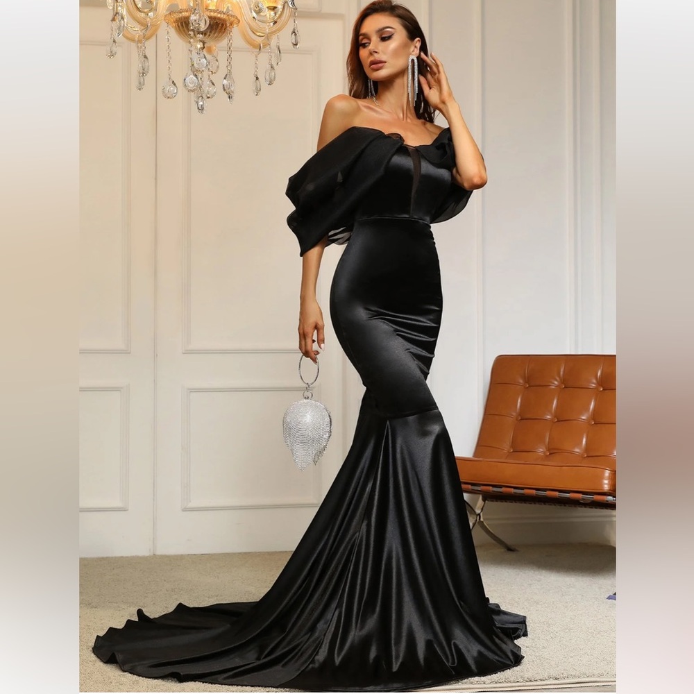 Faeriesty Elegant Off Shoulder Short Sleeve Satin Dress